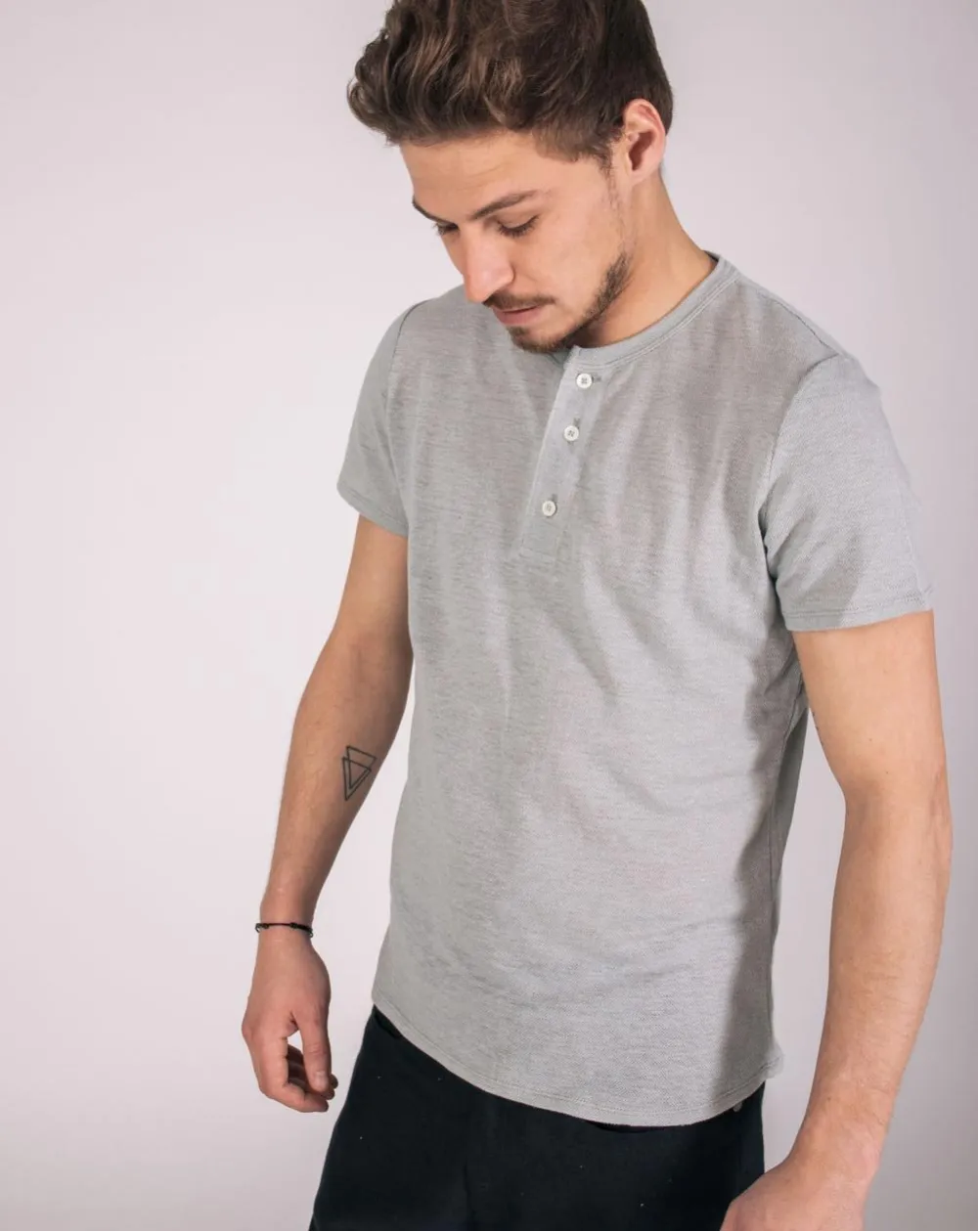 T-shirt - ZORRIE MANCHES COURTES - Amande Sans col - image 1